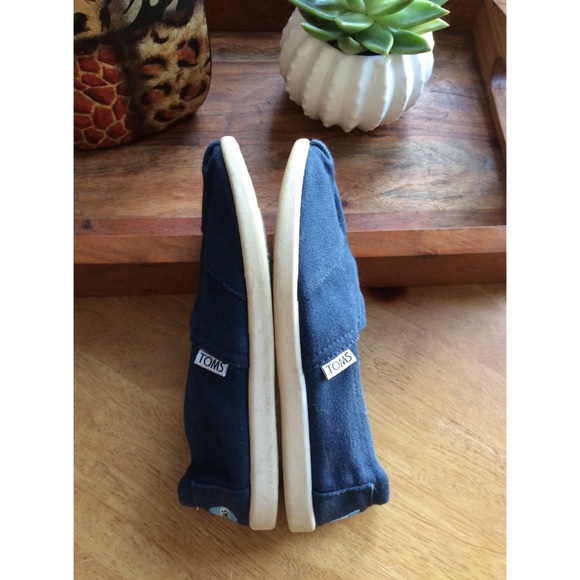 TOMS | Navy Canvas | Classic Slip On - Picture 3 of 5